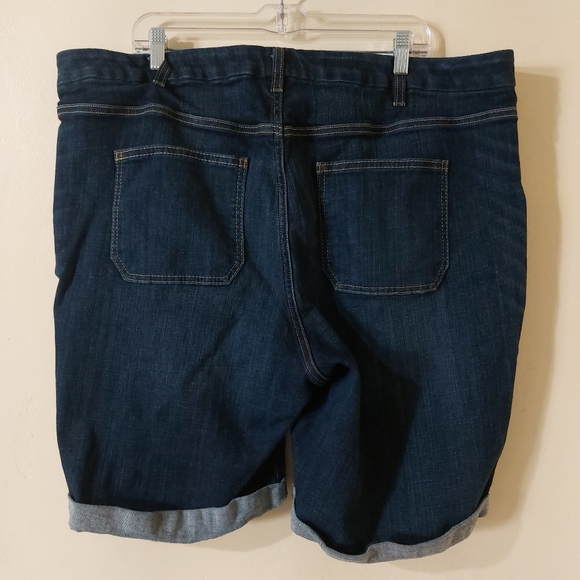Lane Bryant 24 Plus Size Dark Wash Cotton Blend Cuffed Bermuda Shorts Womens - Picture 5 of 10
